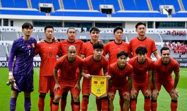 开云-李金羽刚带领辽宁铁人回家！却被个别接机球迷公开质疑，引发热议