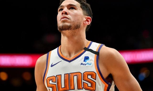 开云官方-最后一战显青涩！首次季后赛之旅布克无需垂头